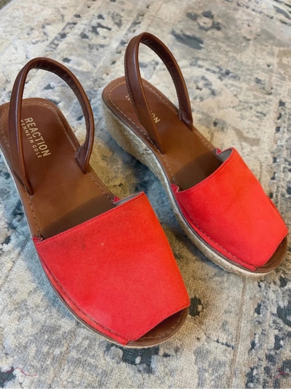 Reaction Kenneth Cole bright red